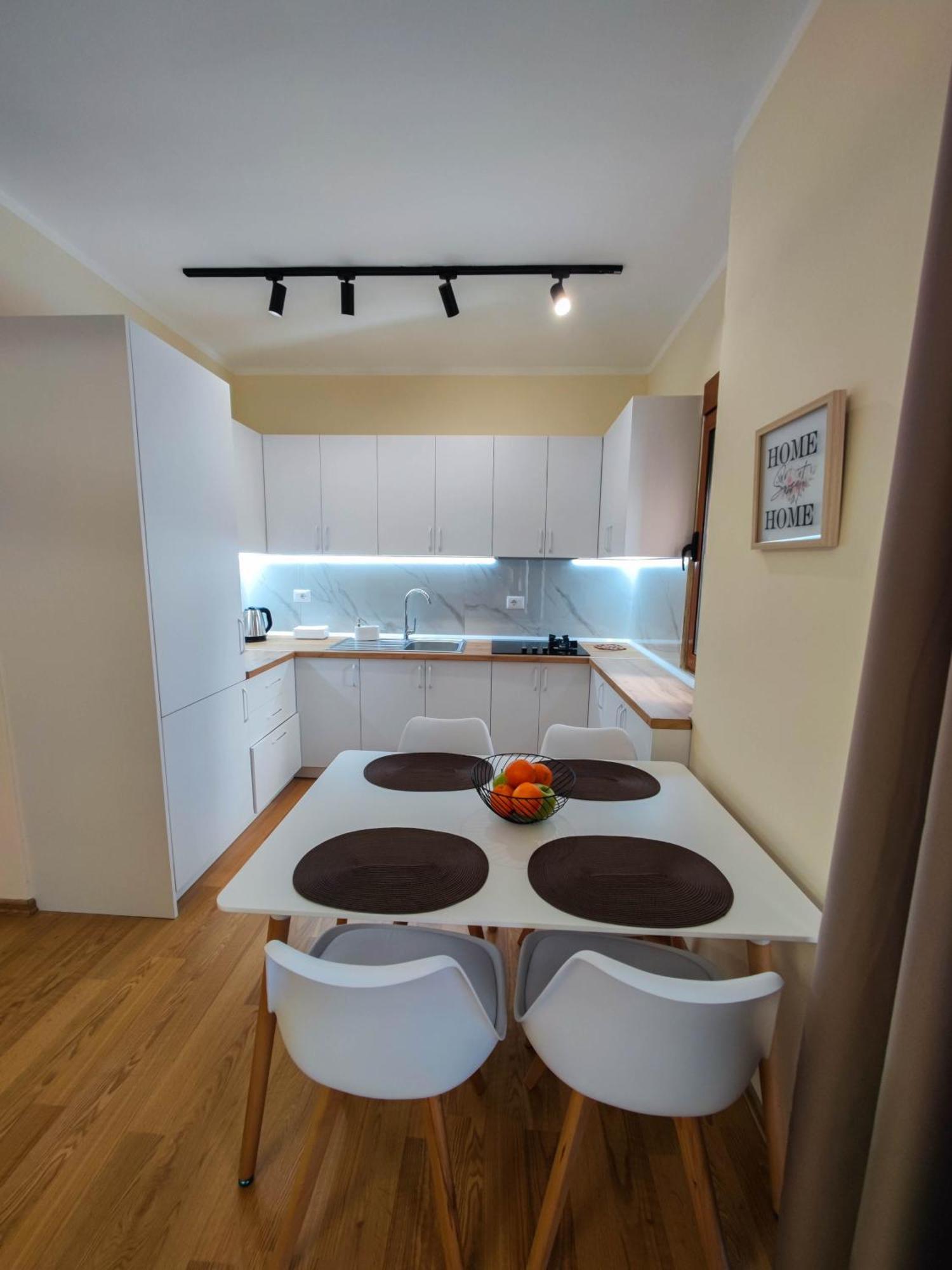 Apartament Anoe Center *