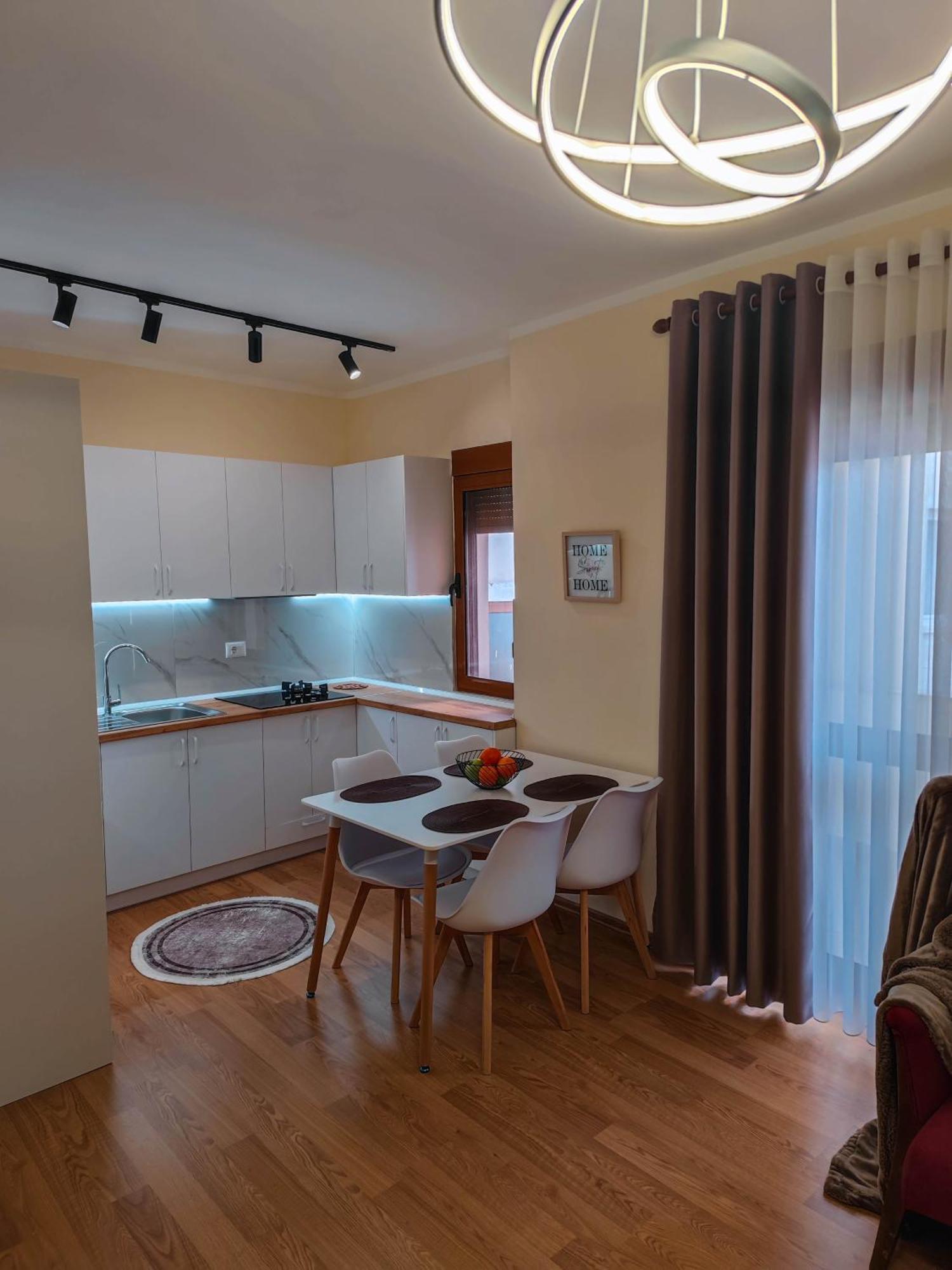 Anoe Center Apartament *